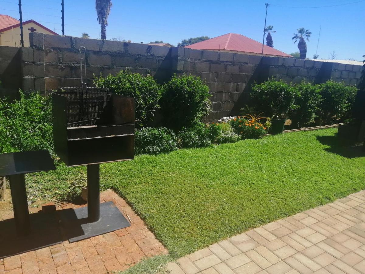 Keetmanshoop Self-Catering Hotel Exterior foto